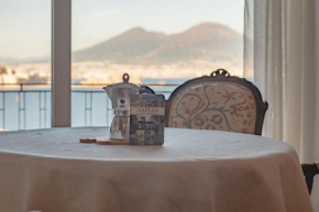 Mergellina Seaside Panoramic Luxury Apartment with Lift